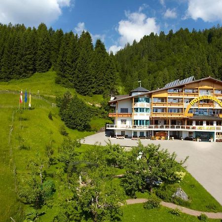 Hotel Talhof Garni&More In Waengle Bei Reutte Exterior photo