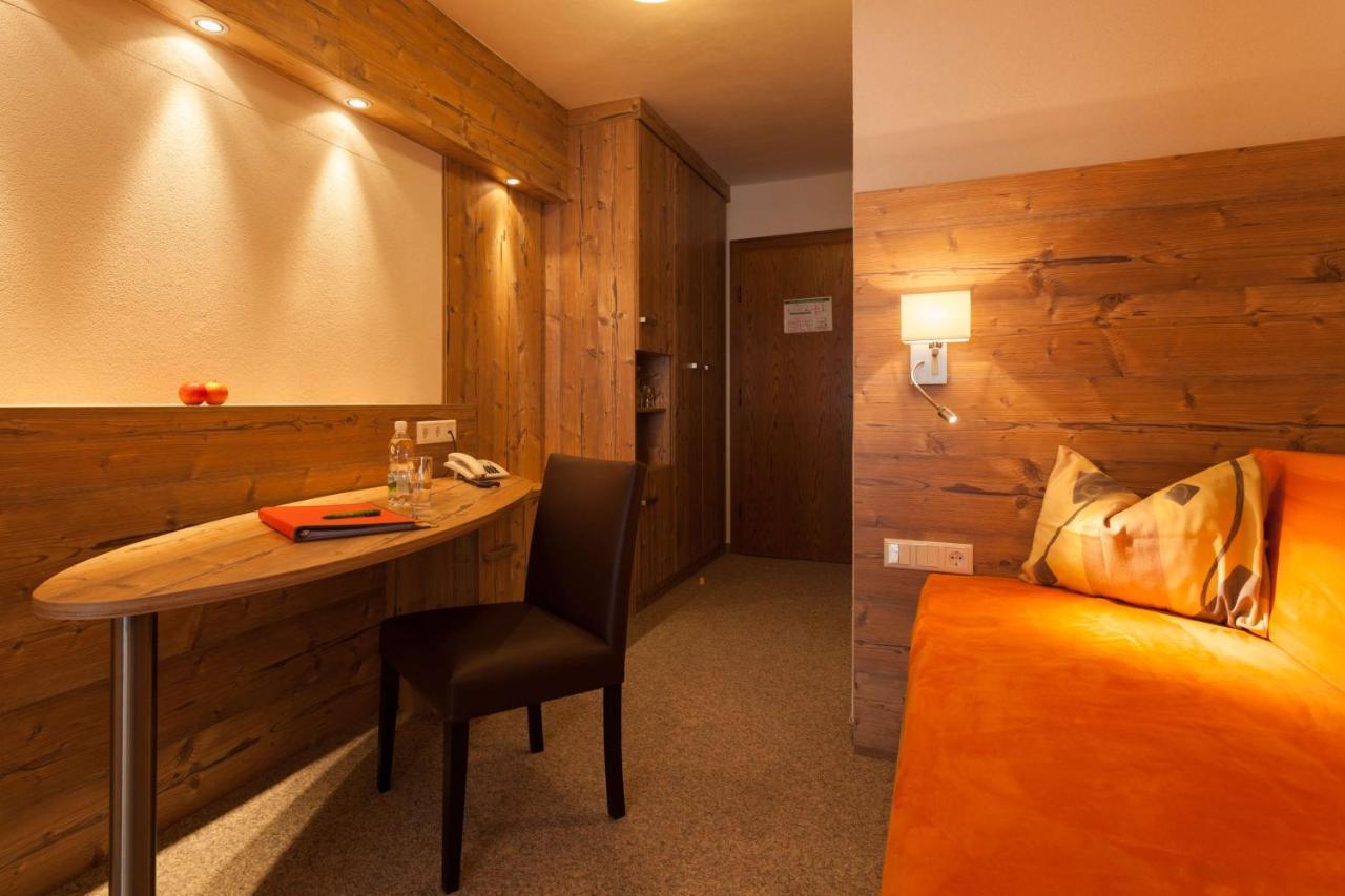 Hotel Talhof Garni&More In Waengle Bei Reutte Exterior photo